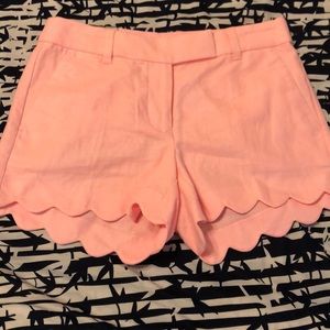 Pink linen scalloped shorts